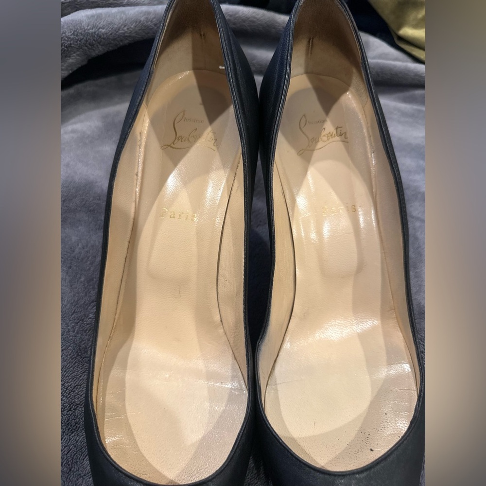 LOVED CHRISTIAN LOUBTAIN HEELS - Picture 2 of 12